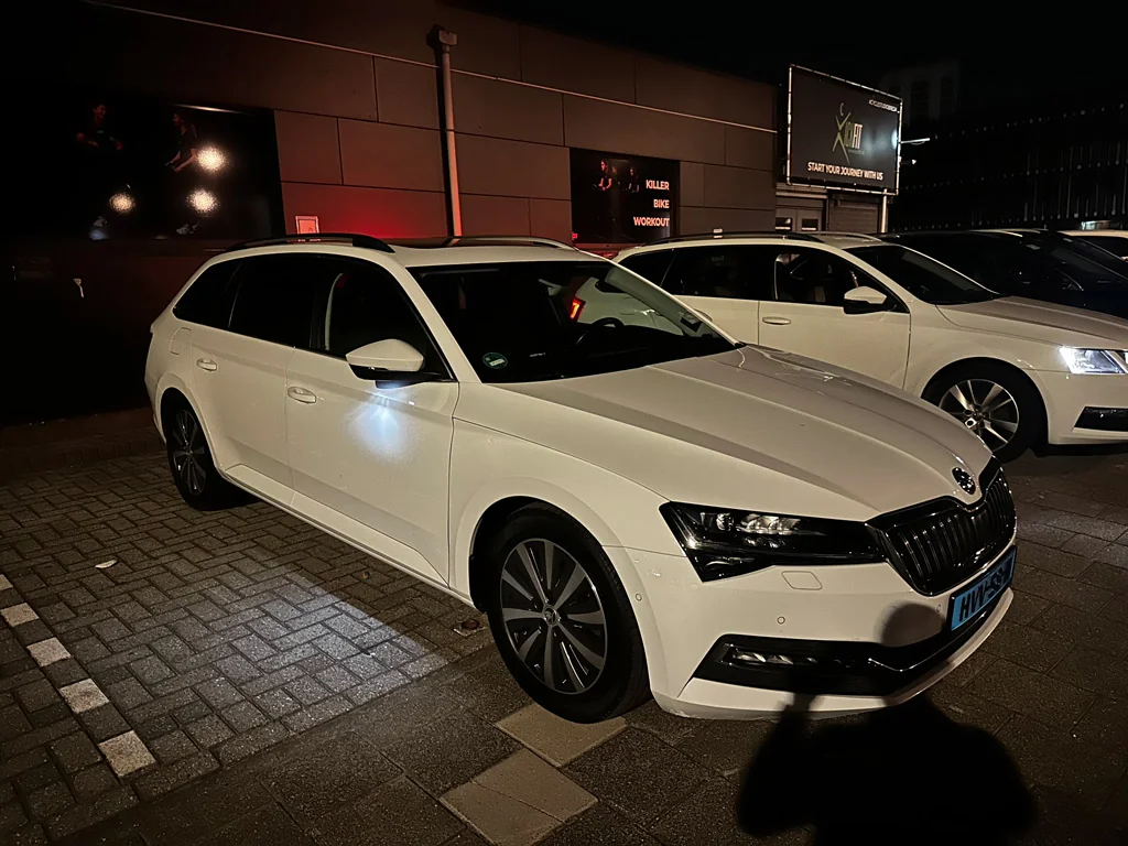 Taxi nachtscene - A&M Top Service